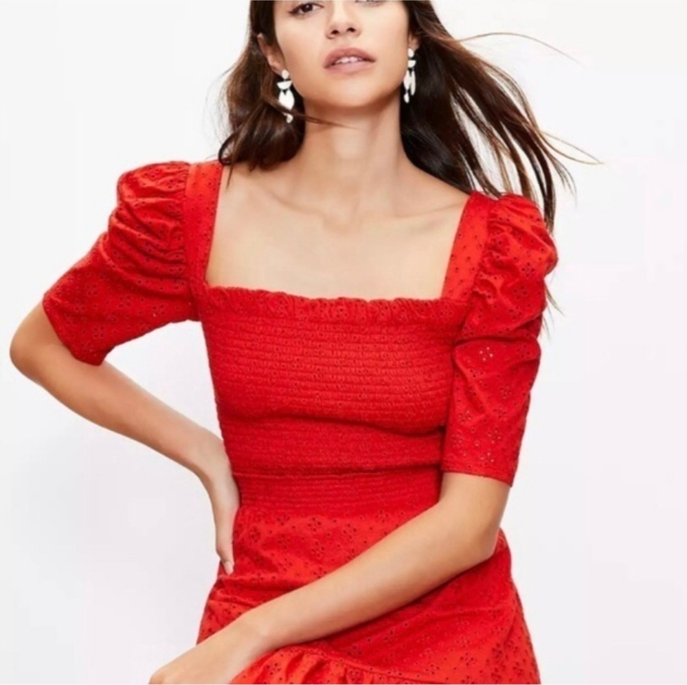 LOFT Red Smoked Eyelit Puff Sleeve Top - Size L